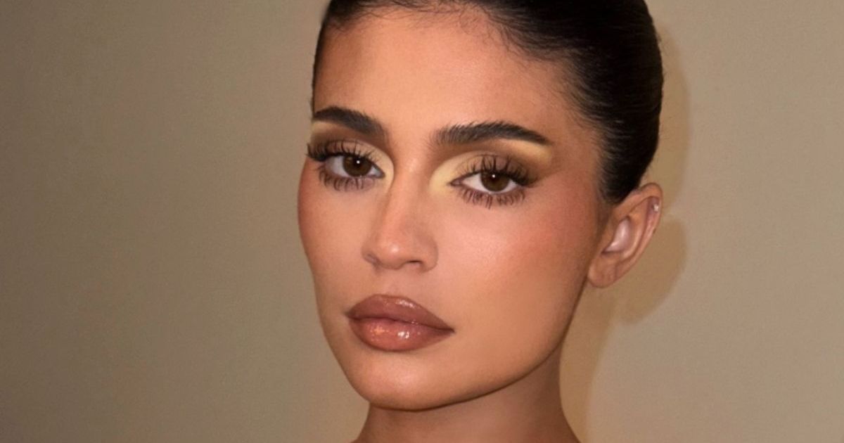 Kylie Jenner Wows in 'Butter Glam' & Daring Top