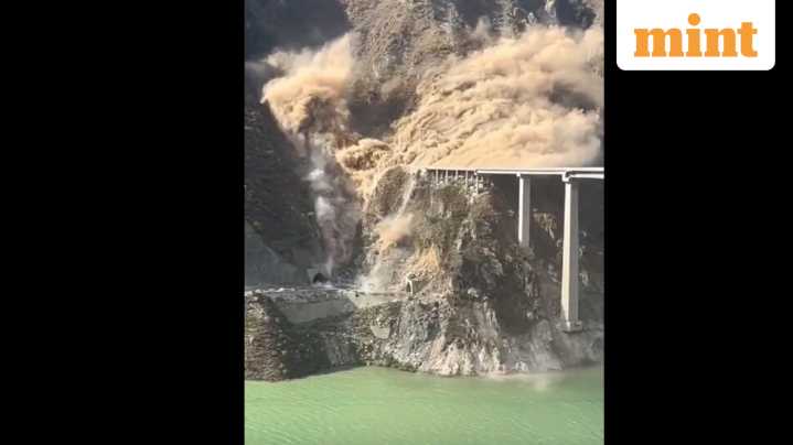 Watch: Newly constructed Hongqi bridge partially collapses in China
