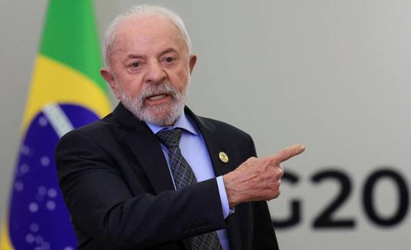 Lula dijo que está "preocupado" por la escalada militar en el Caribe
