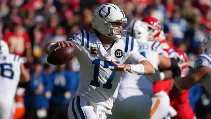 Texans defense poses next big obstacle as Colts try to solve recent offensive struggles