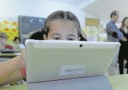 Educación no regulará el uso de herramientas digitales en las aulas