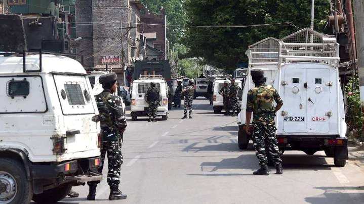 J&K Police Arrests Two Hybrid Terrorists In Sopore; Arms And Ammunition Recovered