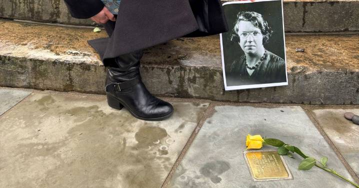Edinburgh memorial plaque for Holocaust victim and 'extraordinary woman' unveiled