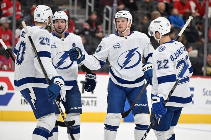 Deadspin | Red-hot Lightning intent on adding to Rangers' home woes