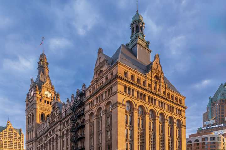 How a Local Photographer Captured This Stunning City Hall Shot