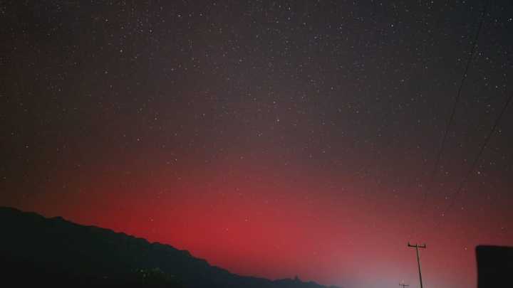 Tormenta Solar: Auroras Boreales Iluminan el Cielo de García, Nuevo León