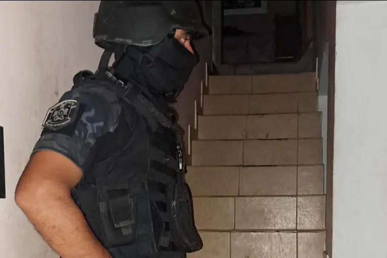 Ataque a balazos en Federación: dos detenidos y un tercero por impedir el procedimiento