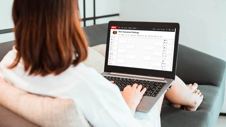 Study Finds Filling Out Bracket By Team Colors And Mascots 385% More Effective