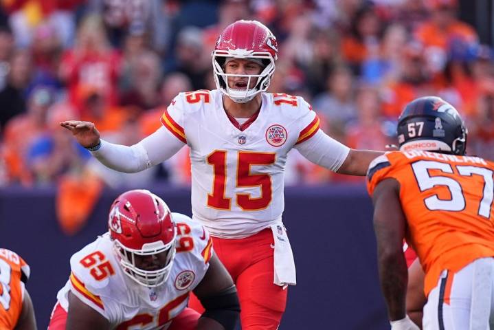 Broncos beat Chiefs 22-19 on Lutz’s last-second field goal, extending win streak to 8 games – Winnipeg Free Press