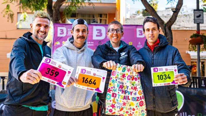 Chema Martínez da el pistoletazo de salida a la 3 Días Trail Ibiza: "Se conocen sus playas y veranos, pero hay otra forma de vivir la isla"