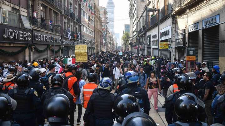 Liberan a Uno de los Detenidos por Disturbios Durante Marcha del 15 de Noviembre en CDMX