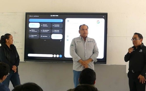 Conalep Chihuahua recibe 80 pizarras electrónicas para modernizar sus aulas