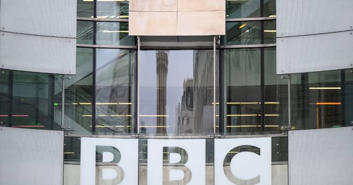 BBC chair issues apology to Donald Trump "for that error of judgment"