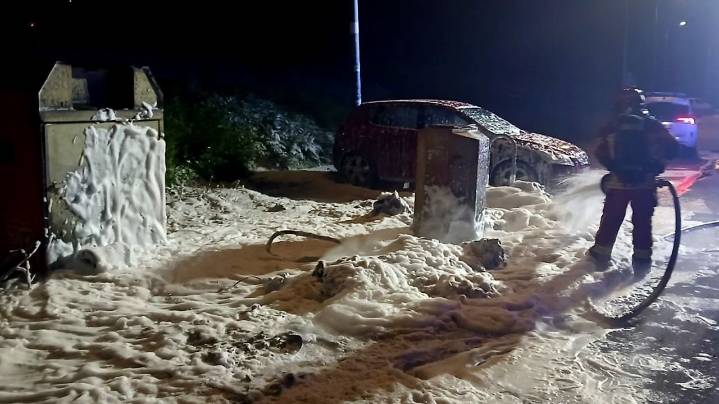 Los incendios en los contenedores de Vilagarcía han costado ya 50.000 euros