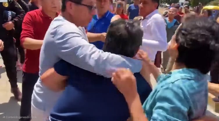 La Libertad: Alcalde es agredido durante operativo de corte de agua a morosos (VIDEO)