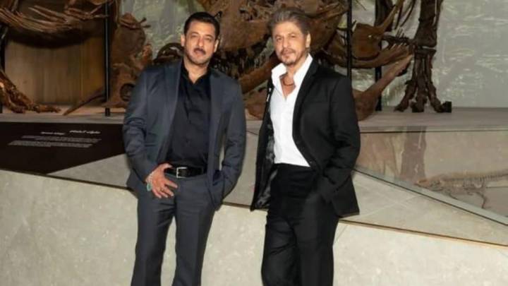 Shah Rukh And Salman Khan Spark Internet Frenzy With New Pics From Abu Dhabi Museum Visit