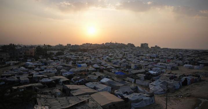 Israel dice que Hamás entregó los restos que se cree pertenecen a un rehén