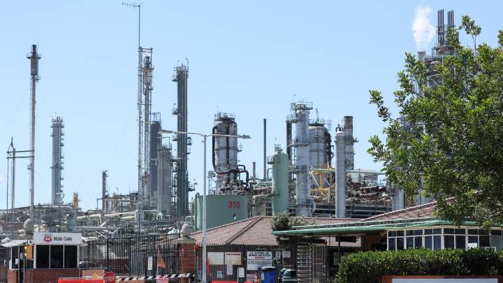 Las reservas de petróleo aumentan gracias al repunte de las importaciones