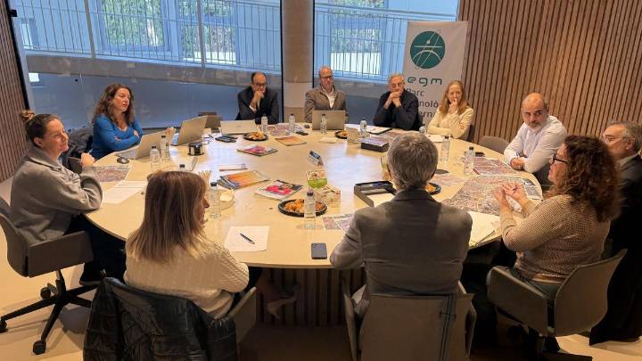 El 93 % de los trabajadores del Parque Tecnológico acceden en coche privado