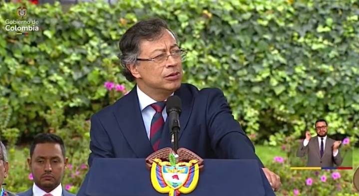 Gustavo Petro responde críticas: “Decían que me quedaría como un dictador”