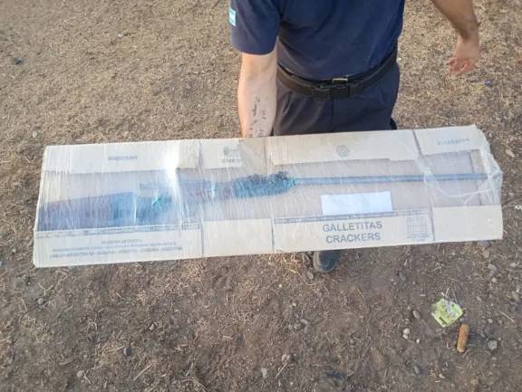 Secuestran arma en una causa por amenazas