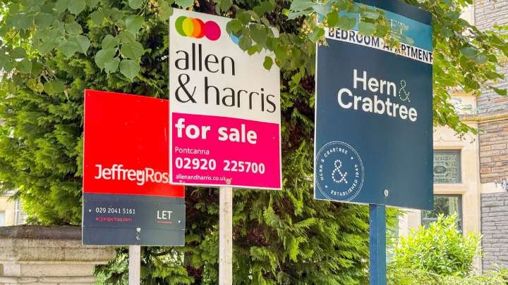 House prices drop by £6.5k in one month as buyers worry over Budget impact