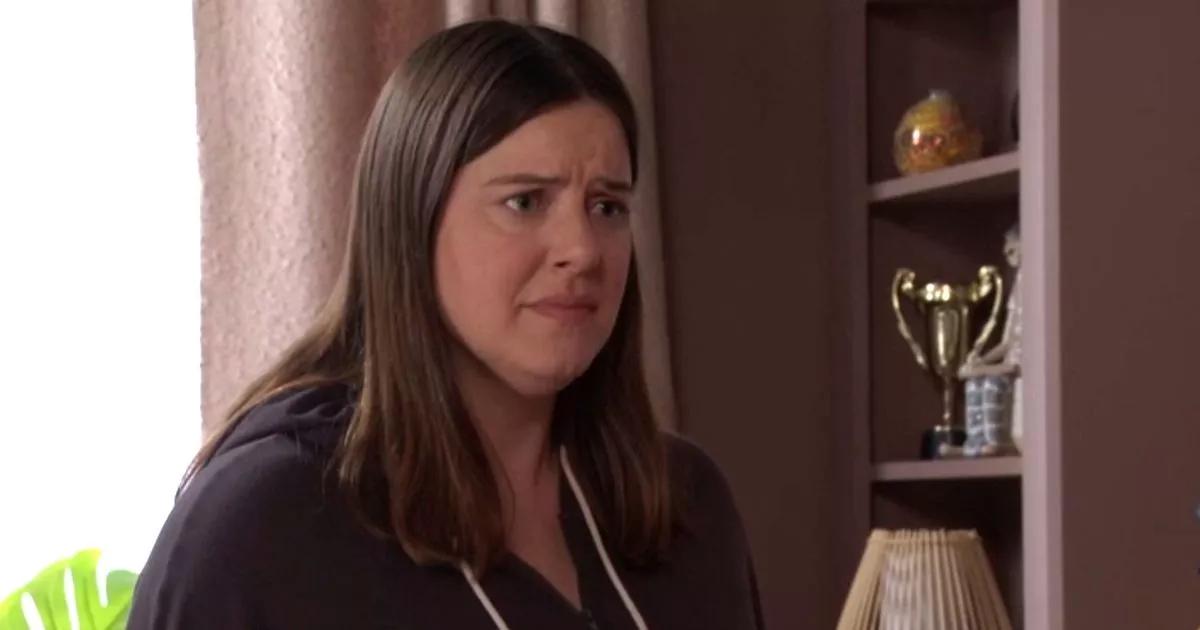 EastEnders fans 'solve' Zoe Slater stalker mystery in tragic health twist