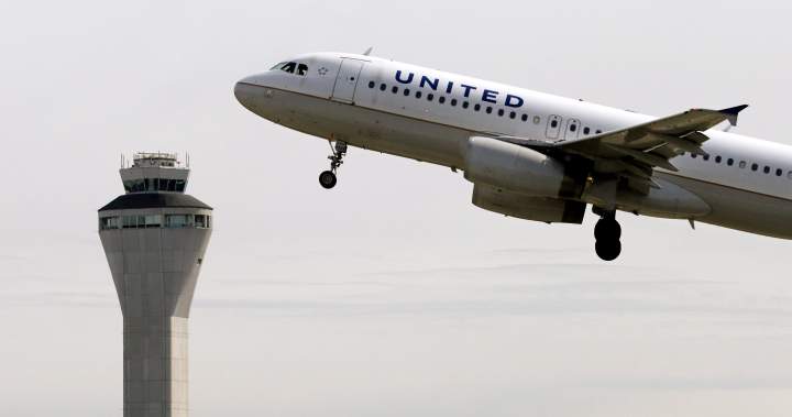 As U.S. government shutdown ends, airlines optimistic about recovery