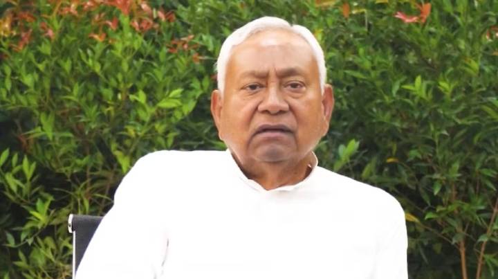 Nitish Kumar Urges Bihar Voters to Back NDA, Says ‘Bihari’ Now a Symbol of Pride