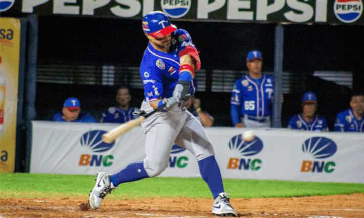 Tiburones cobró venganza ante Águilas del Zulia