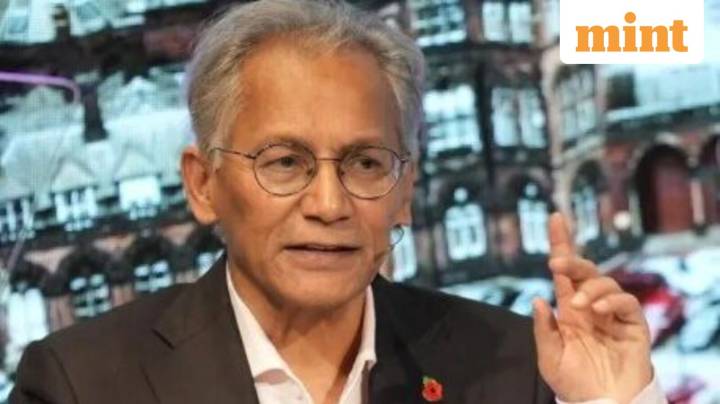 BBC chair apologises for 'error of judgement' in Trump speech edit