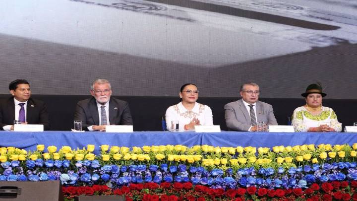 Ecuador dice 'No' al referéndum que buscaba nueva Constitución y bases militares extranjeras