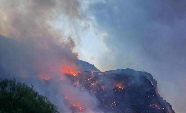 Incendio en Epuyén: el fuego ya arrasó con 200 hectáreas de bosques nativos
