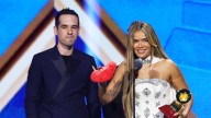 Karol G envió fuerte mensaje a sus ‘haters’ mientras recibía el premio más importante de los Latin Grammy, “no me vayan a cortar”