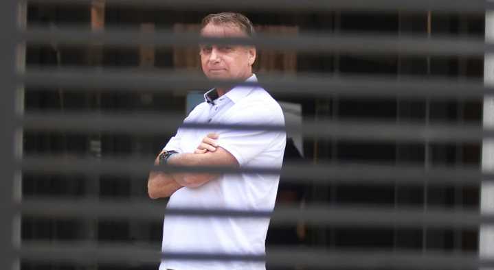 Bolsonaro es arrestado para prevenir una fuga tras manipular su pulsera electrónica