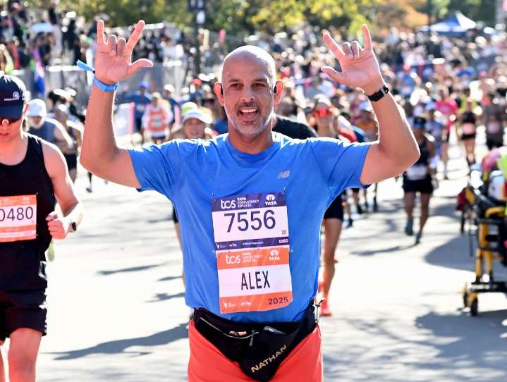 Alex Cora completes New York City Marathon as Red Sox anthem plays at finish line