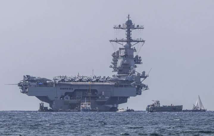 EE. UU. desplegó su portaaviones más poderoso frente a Venezuela