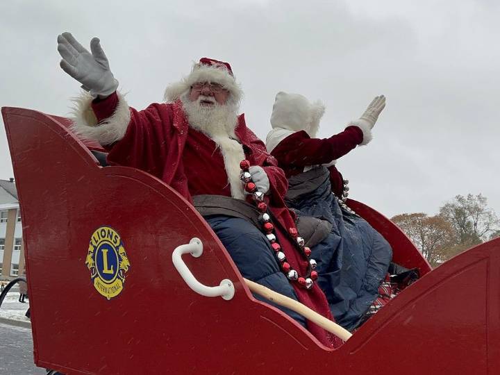 Santa Claus brings tradition and winter weather to Amherstview