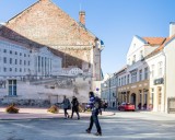 DNA reveals stone age teenager as chewer of 10,500