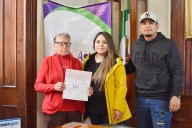 Gobierno de Cuatro Ciénegas entrega apoyos para cirugías oftalmológicas