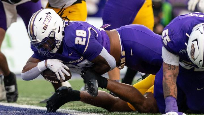 No. 24 James Madison extends winning streak to 8 games with 58