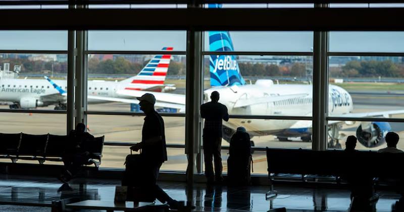 U.S. Airlines Face Third Day of Government-Mandated Flight Cuts Amid FAA Staffing Crisis