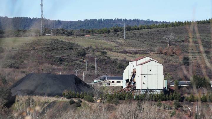 La Universidad de la Experiencia de León organiza el martes la conferencia sobre el poder del carbón