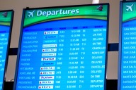 FAA amplía recortes de vuelos en Nueva York