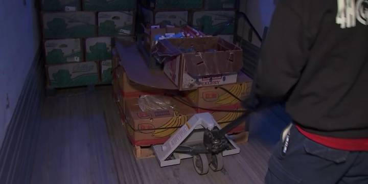 ‘Hosea Helps’ feeds families for free this Thanksgiving