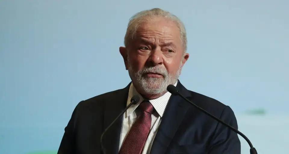 Brasil no puede abandonar el petróleo, dice Lula