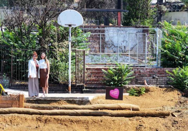 In Altadena, rebuilding can be complicated after a summer of immigration raids