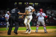Tomateros de Culiacán remontan y vencen 8-3 a Venados en juego 2