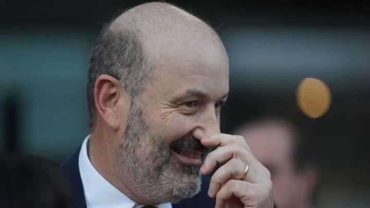 Según Sturzenegger, la reforma laboral permitirá que "suba el sueldo de la gente y haya más empleo"