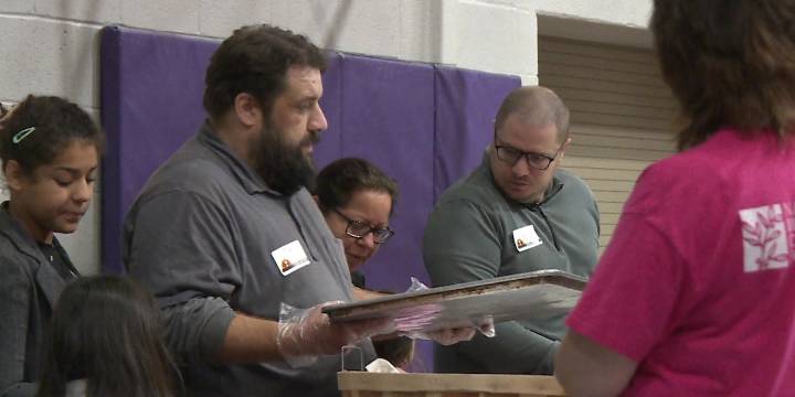 Wichita church seeking volunteers for Thanksgiving meal prep